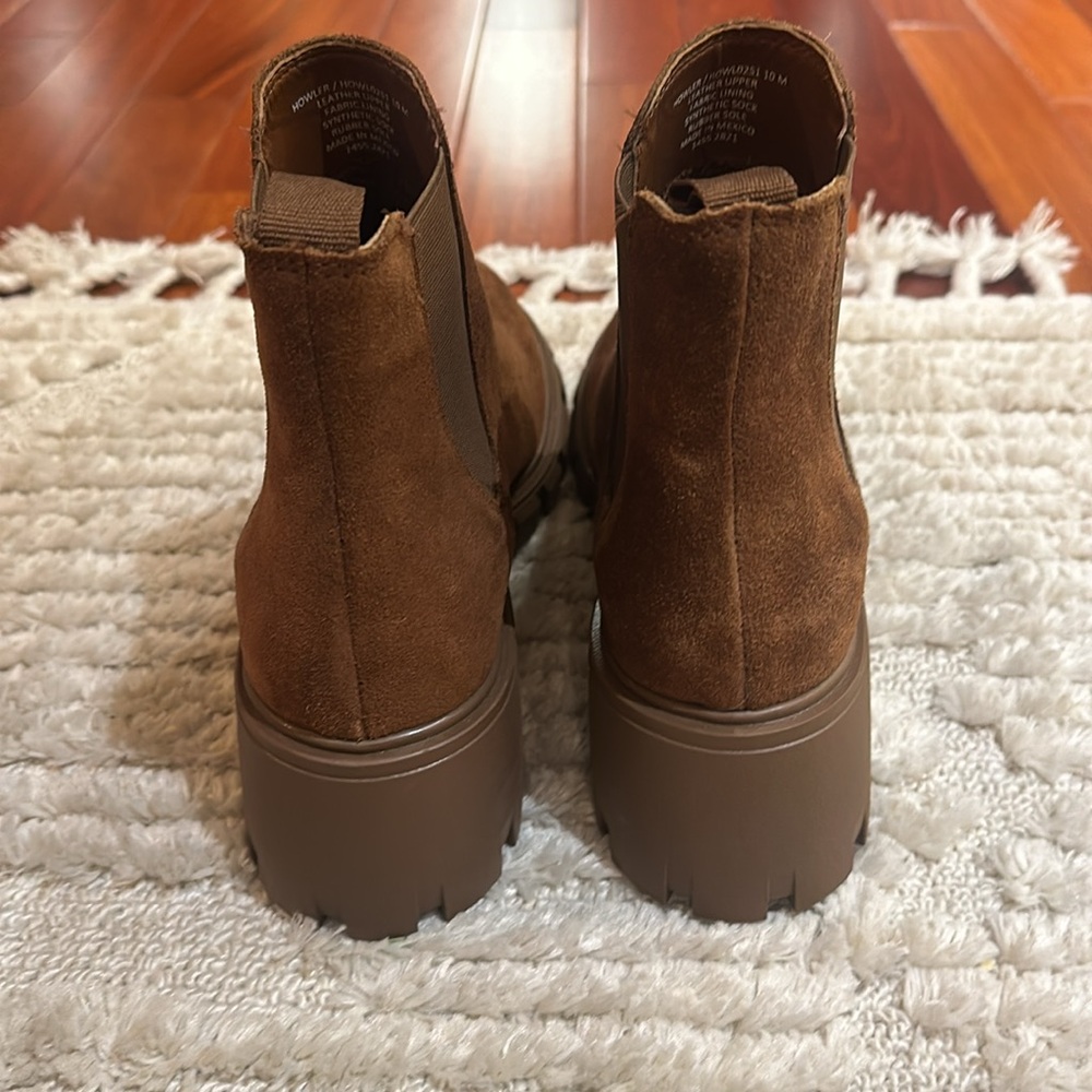 New Steve Madden suede Chelsea lug boot - Picture 4 of 5